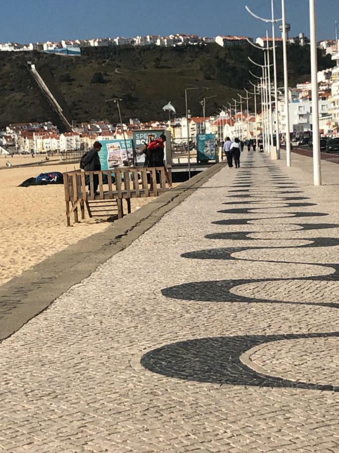 Lua Do Mar - T2 - Piscina - Fte Ao Mar- Central Nazaré Buitenkant foto